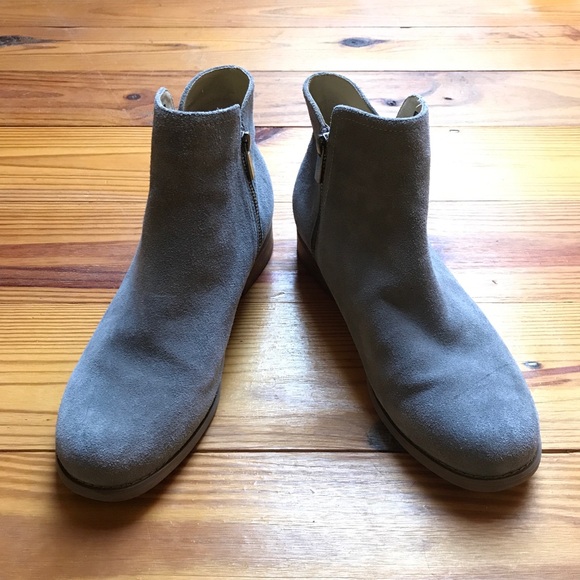 Spenco Light Grey Suede Leather Ankle Boots, EUC, 9 - Picture 2 of 11